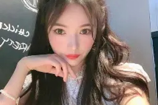 央视五四晚会落幕：三人无差评两人复红一人晋级唯她遭谩骂