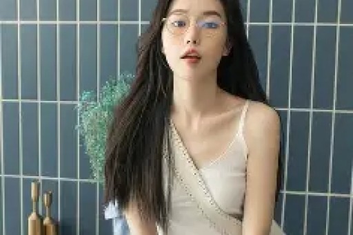 清华美女主播遭骂回应：直播是技术而不是内容本身