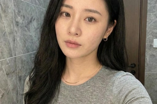 从顶级歌星到退出歌坛毛宁因“八卦事件”被封今如何
